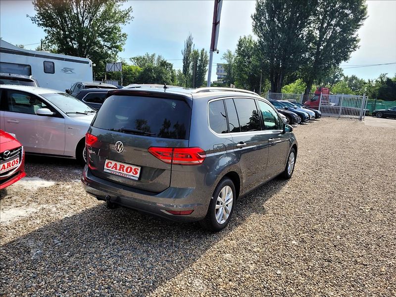 Volkswagen Touran 1,5 Již není k dispozici - fotka 6 z 50