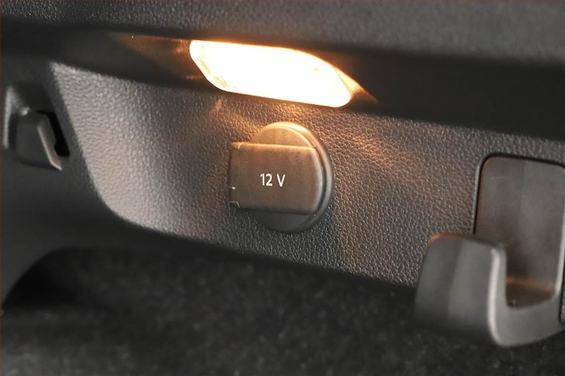 Škoda Kamiq (2025) 1.5 TSI, MONTE CARLO, AUTOMAT - fotka 11 z 20