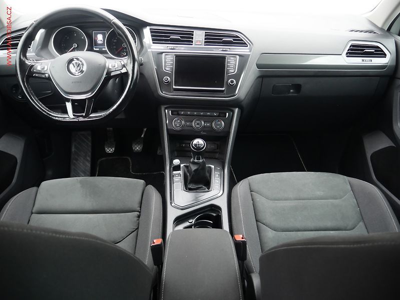 Volkswagen Tiguan (2017) 2.0 TDi, ČR, Comfortline - fotka 8 z 19