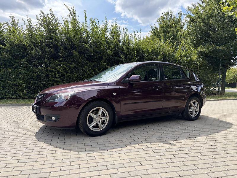 Mazda 3 1.6 Sport Active - fotka 3 z 29