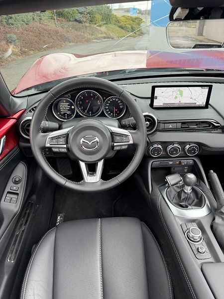 Mazda MX-5 1,5i 97kW NAVIGACE   - fotka 10 z 15