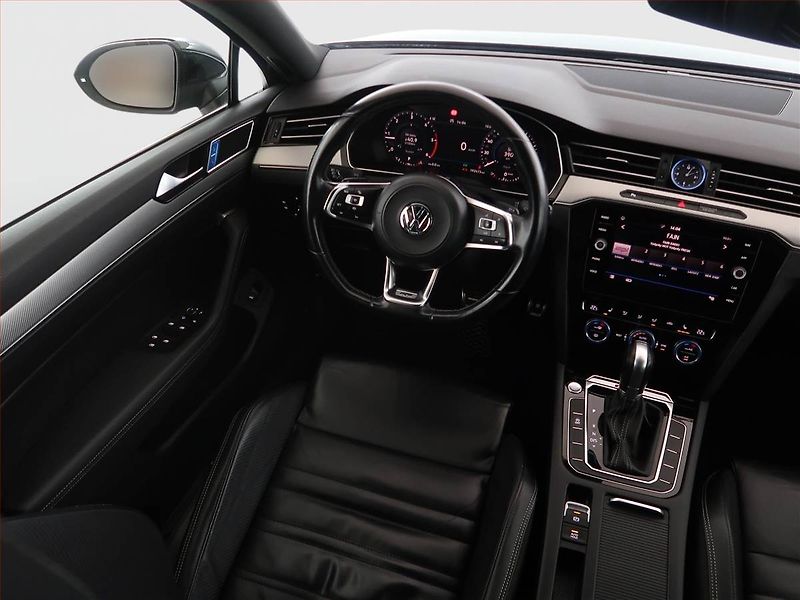 Volkswagen Passat (2019) R-Line 2.0 TDI, 4X4, Automat - fotka 7 z 26