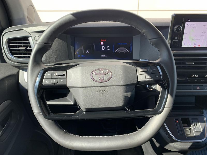 Toyota ProAce Verso FAMILY 2,0 L2 AT8 - fotka 16 z 25