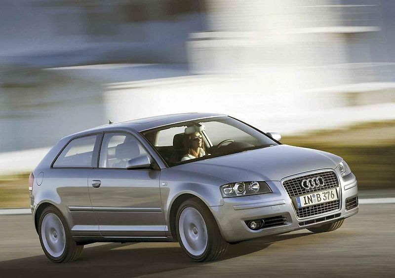 Kromě klasických verzí modelu A4 jsou spolehlivé i verze Sportback a kupé