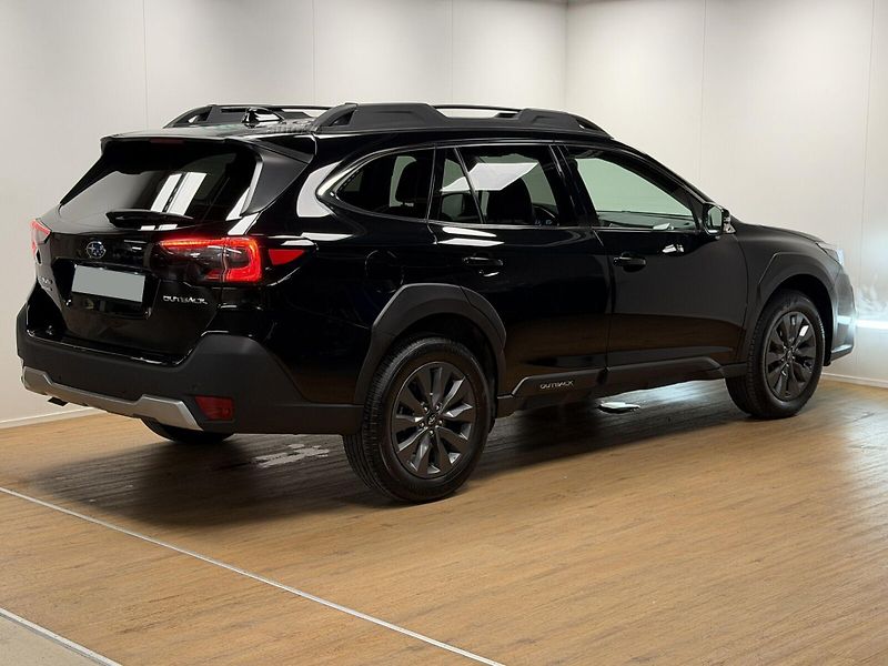 Subaru Outback 2.5i 4WD Active - fotka 4 z 17