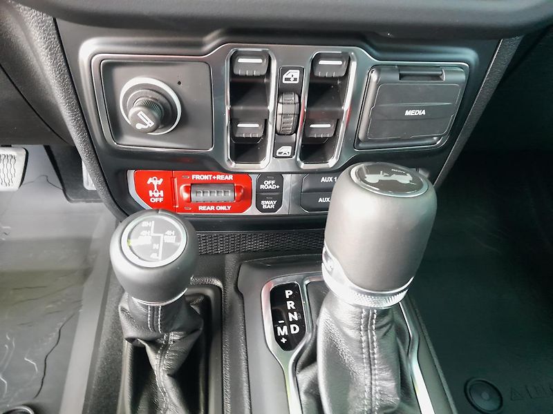 Jeep Wrangler (2026) Unlimited 2,0T  Rubicon ČR - fotka 26 z 38