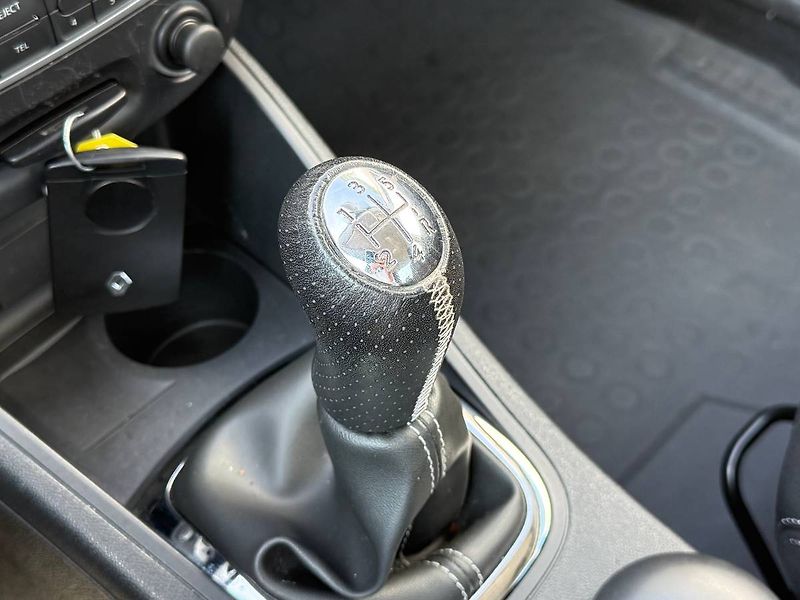 Renault Fluence (2015) 1.6 16V 82 kW Limited - fotka 13 z 20