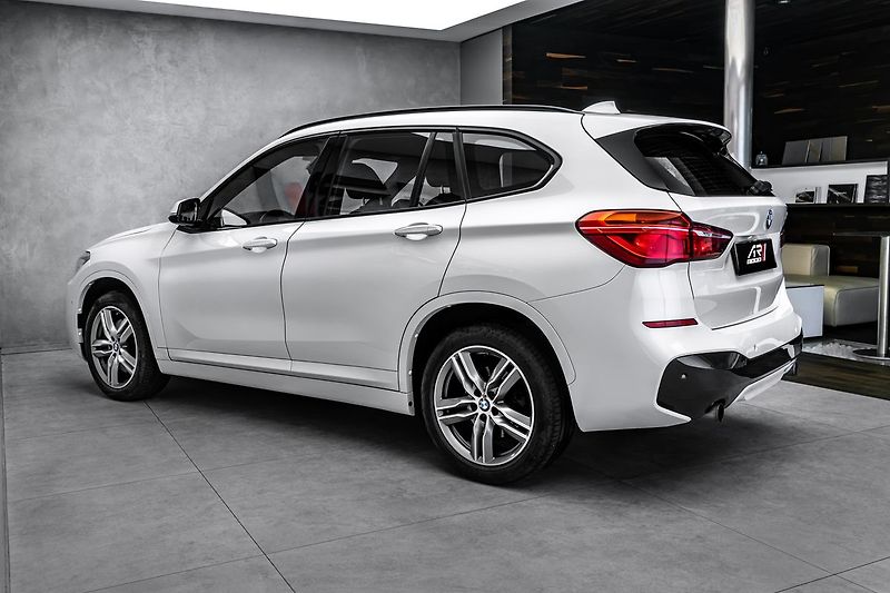 BMW X1 - fotka 7 z 18