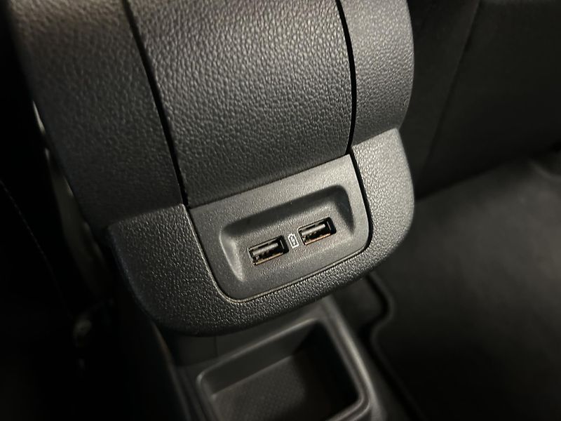 Škoda Fabia (2022) 1.0TSi 70kW Klima Alu - fotka 19 z 24