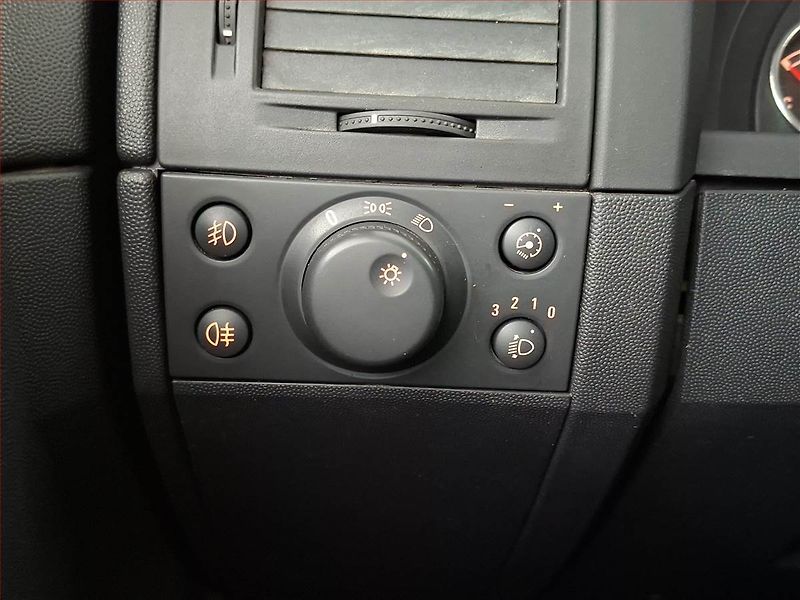 Opel Meriva (2010) 1.6, po STK, Tažné, zamluveno - fotka 14 z 15