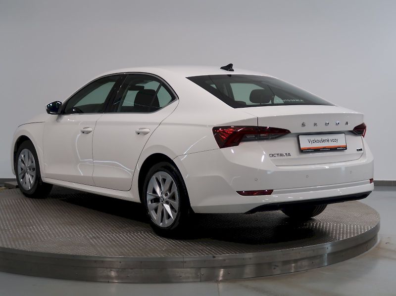 Škoda Octavia (2023) STYLE 1.5TSI e-TEC 110KW DSG - fotka 7 z 35