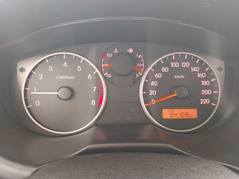 Hyundai i20 (2009) 1.2 - fotka 11 z 17