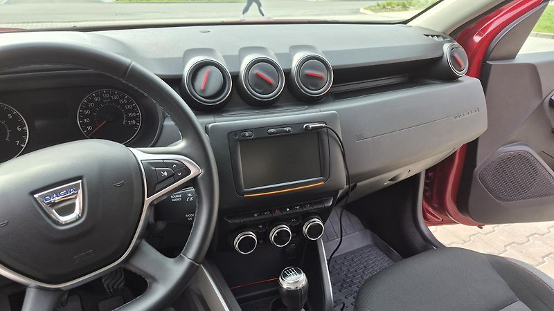 Dacia Duster (2019) 1.3 TCe,Techroad,1.majitel,DPH - fotka 17 z 29