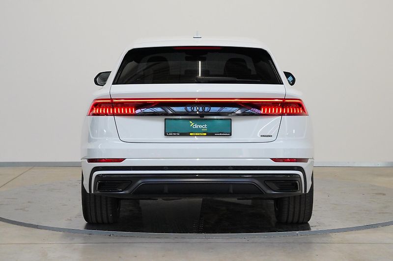 Audi Q8 - fotka 6 z 30