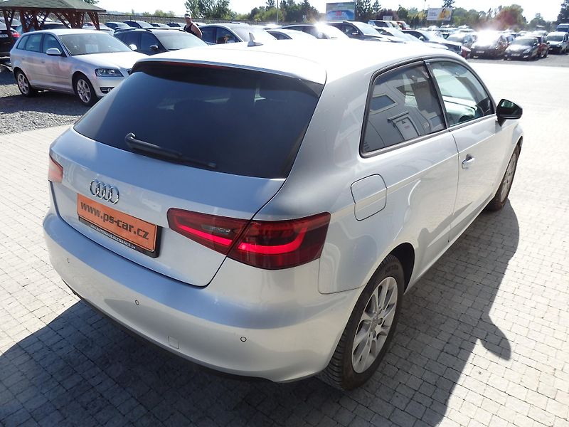 Audi A3 1.2 TFSI 6x AIRBAG, NAVIGACE - fotka 4 z 18
