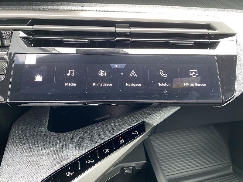 Peugeot 5008 (2026) ALLURE Hybrid 145 e-DCS6 - fotka 19 z 23