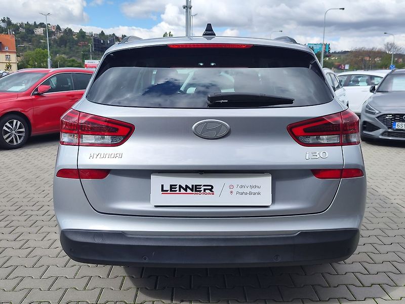 Hyundai i30 1.0 T-GDI/74kW Smart CLIMATE D - fotka 6 z 29