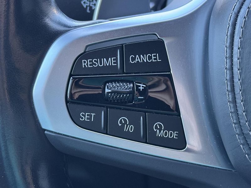 BMW X7 (2022) 40d 250kw M-Packet - fotka 33 z 60