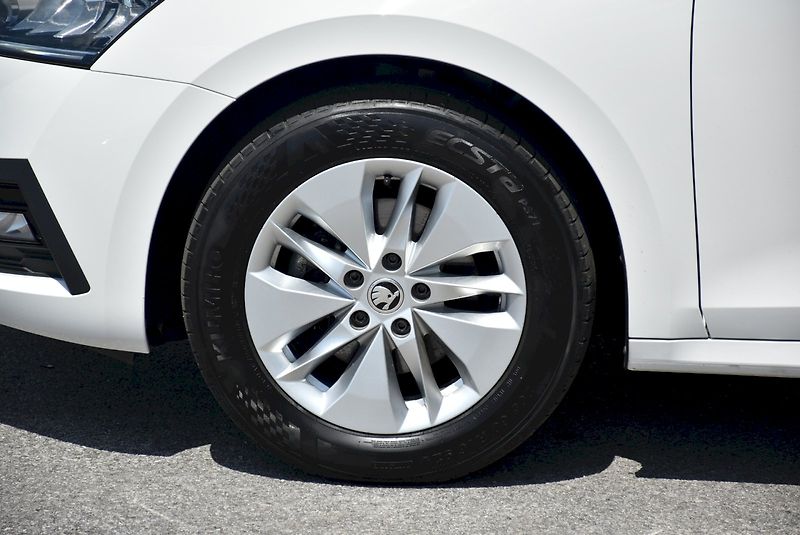Škoda Octavia (2022) Ambition 1.5 TSI 110kW - fotka 31 z 31