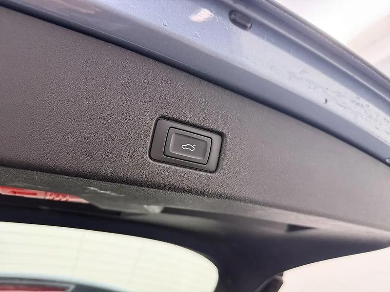 Audi Q4 e-tron 150kW 77kWh Tepelko TZ DPH - fotka 8 z 10