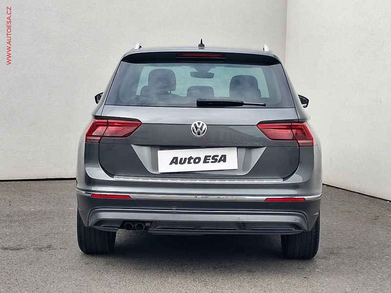 Volkswagen Tiguan (2019) 2.0 TDi, Highline, LED, navi - fotka 5 z 21