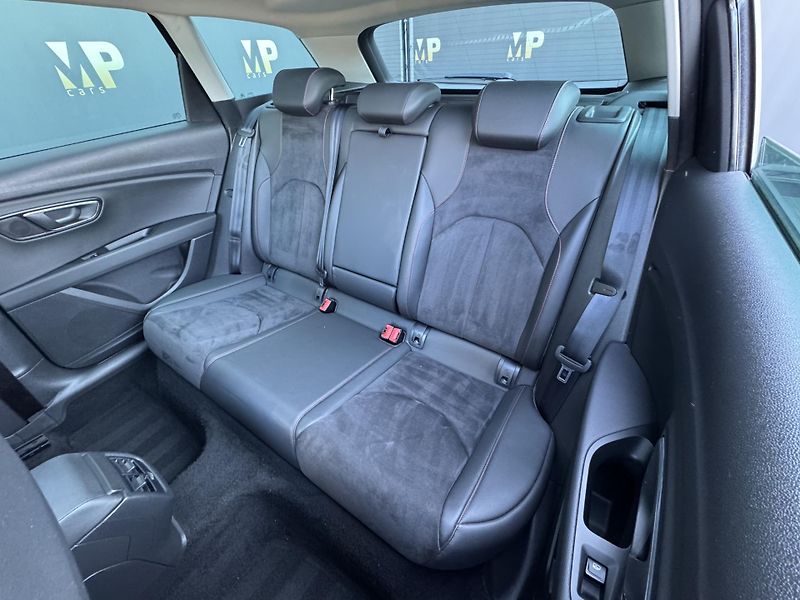 Seat Leon (2016) 1.4 TSi DSG FR, PANO, ACC      - fotka 17 z 47