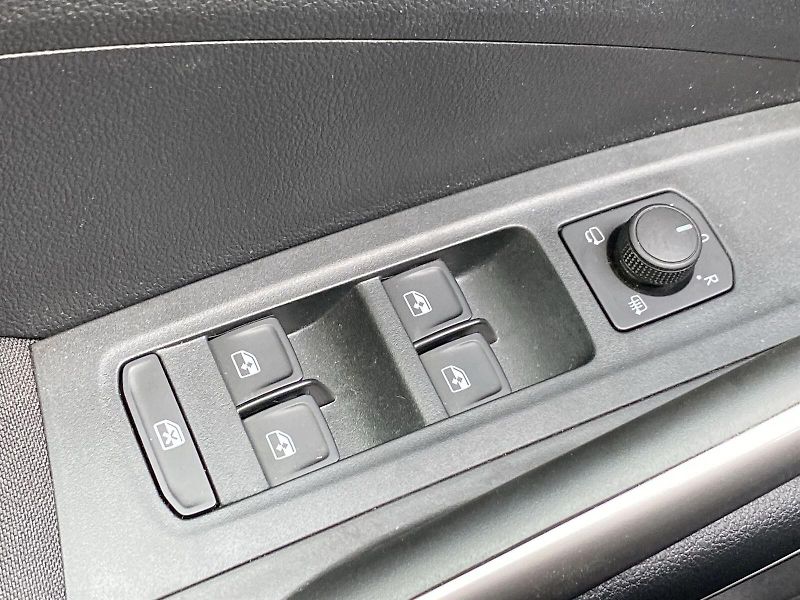 Škoda Fabia (2025) 1.0 TSI DSG Top Selection - fotka 21 z 34