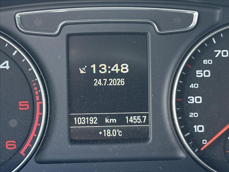 Audi Q3 2,0 TDi110kW,S-tr,Led,Nav,Výhř - fotka 19 z 31