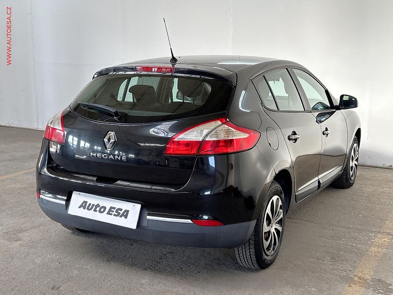 Renault Mégane (2009) 1.6i, ČR, AC - fotka 4 z 14