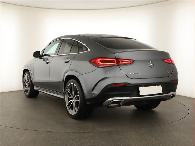 Mercedes-Benz GLE (2022) 400 d 4MATIC, Nové v Čr - fotka 4 z 26