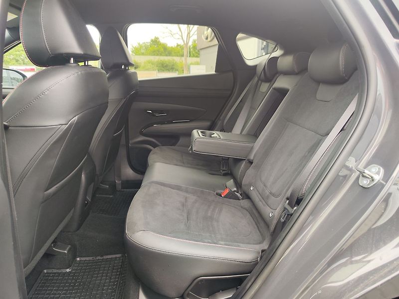 Hyundai Tucson 1.6 T-GDI/118kW N-Line DCT - fotka 12 z 33