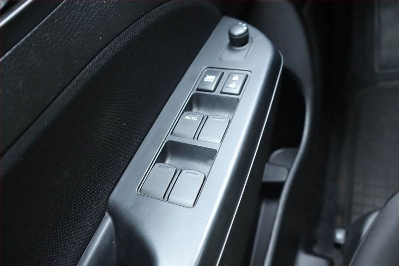 Suzuki Swift (2015) 1.2, Tempomat, Park. senzory - fotka 16 z 17