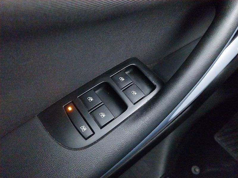 Opel Zafira (2014) 1.6 CDTI, Navi, Tempomat - fotka 16 z 16