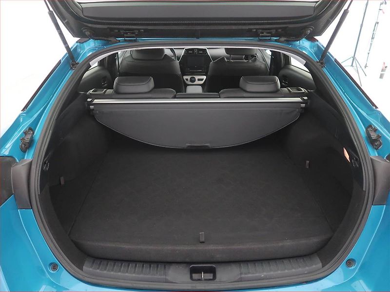 Toyota Prius (2017) 1.8 PHV - fotka 12 z 19