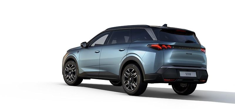 Peugeot 5008 (2026) GT Hybrid 145 e-DCS6  - fotka 3 z 9