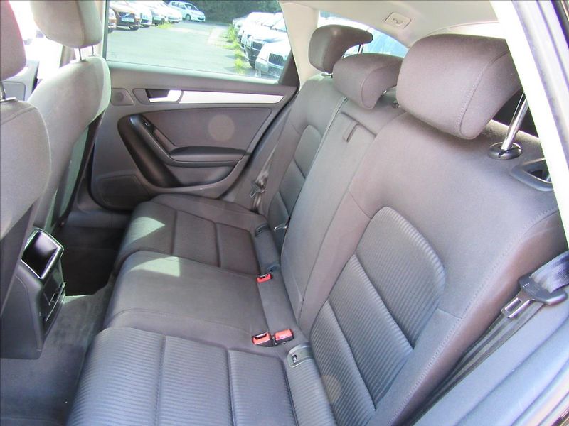 Audi A4 Avant 2,0 TDi 110kW - fotka 10 z 31