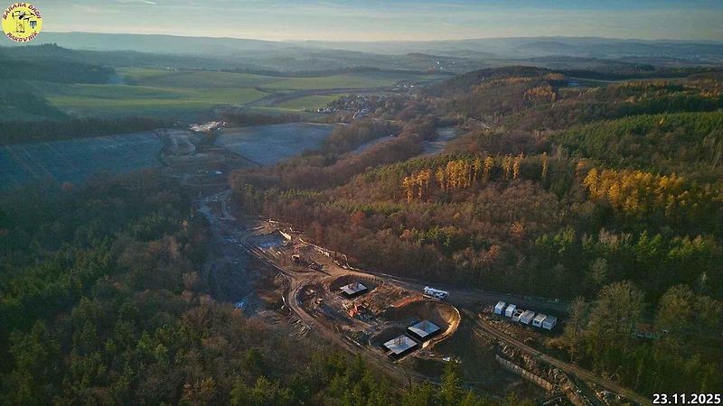 Staveniště dálnice D6 úseku Petrohrad - Lubenec. Foto: Jan Banán Svoboda