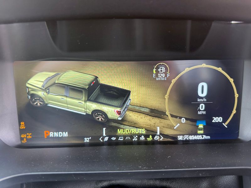 Ford F-150 (2021) Lariat 3.5L 298kW 4x4 - fotka 16 z 35