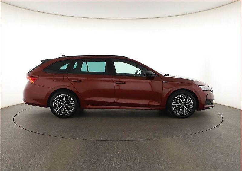 Škoda Octavia (2025) Sportline 2.0 TDI - fotka 6 z 18