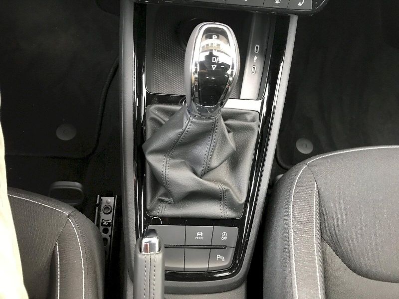 Škoda Scala (2026) MONTE CARLO 1,0 TSI DSG - fotka 16 z 29