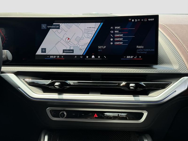 BMW XM 50e - fotka 8 z 20