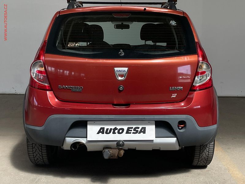 Dacia Sandero (2009) 1.6i, ČR, AC, tažné - fotka 5 z 14