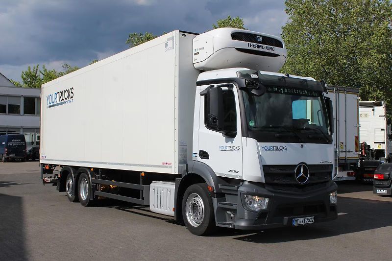 Mercedes-Benz Actros 2532 L THERMOKING ČELO - fotka 2 z 13