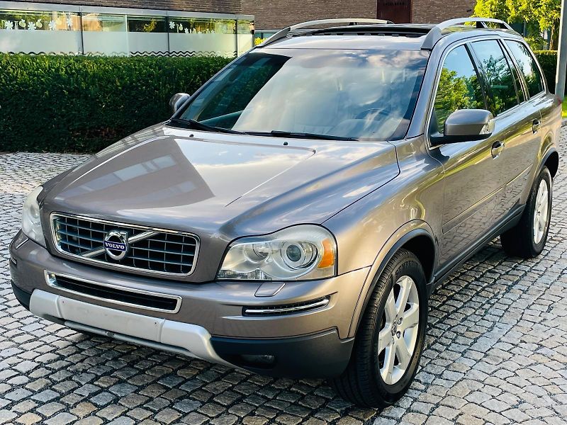 Volvo XC90 2.4 D5 4x4 AUT SERVISKA TAŽNÉ - fotka 3 z 48
