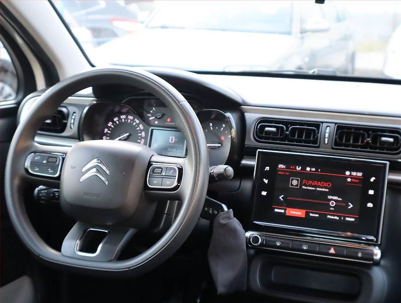 Citroën C3 (2020) 1.2 PureTech, Serv.kniha, Navi - fotka 7 z 17