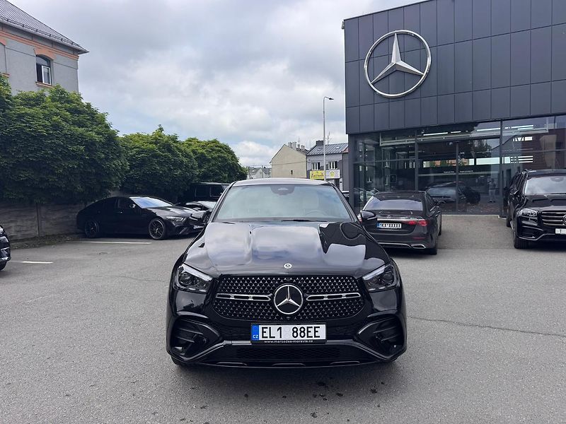 Mercedes-Benz GLE (2025) 400 e 4MATIC kupé - fotka 2 z 28