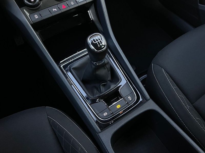 Škoda Karoq 1.0 TSI-Ambition P.KAMERA - fotka 32 z 98