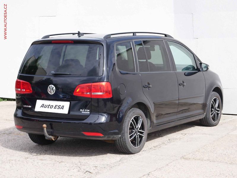 Volkswagen Touran (2012) 2.0 TDi, 1.maj, AC, park - fotka 6 z 18