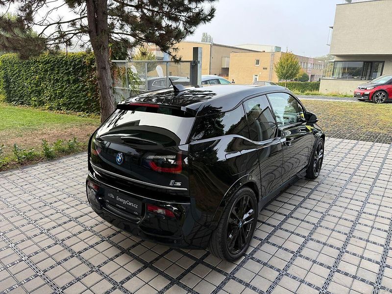 BMW i3 i3S 94Ah Kessy ACC Panorama - fotka 30 z 32