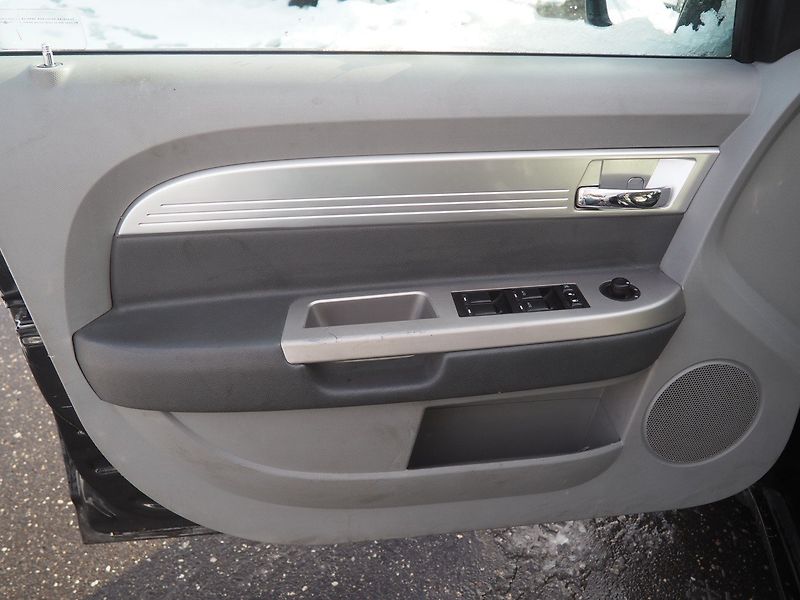 Chrysler Sebring (2009) 2.0 CRD 103kW - fotka 11 z 32